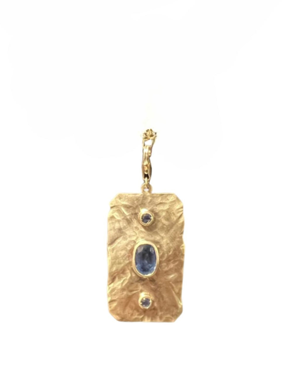 Hammered big page charm with blue sapphires in yellow gold